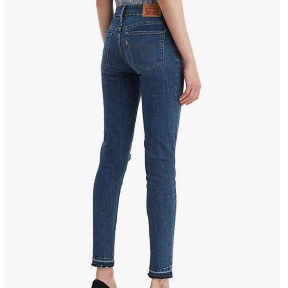 Levi's Women's 711 Skinny Ankle Jeans - Picture 5 of 5